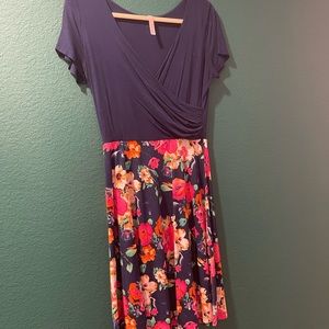Modcloth floral v-neck flowy and comfortable dress